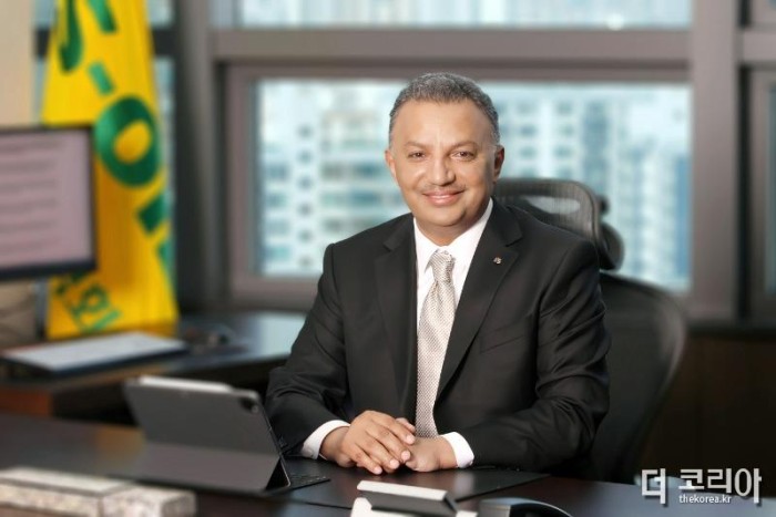 [사진] S-OIL 안와르 알 히즈아지 CEO.jpg