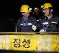 김진태 강원도지사, 지하 1,150m로 입갱해 석탄 캐며 막장 속 산업전사의 삶 체험